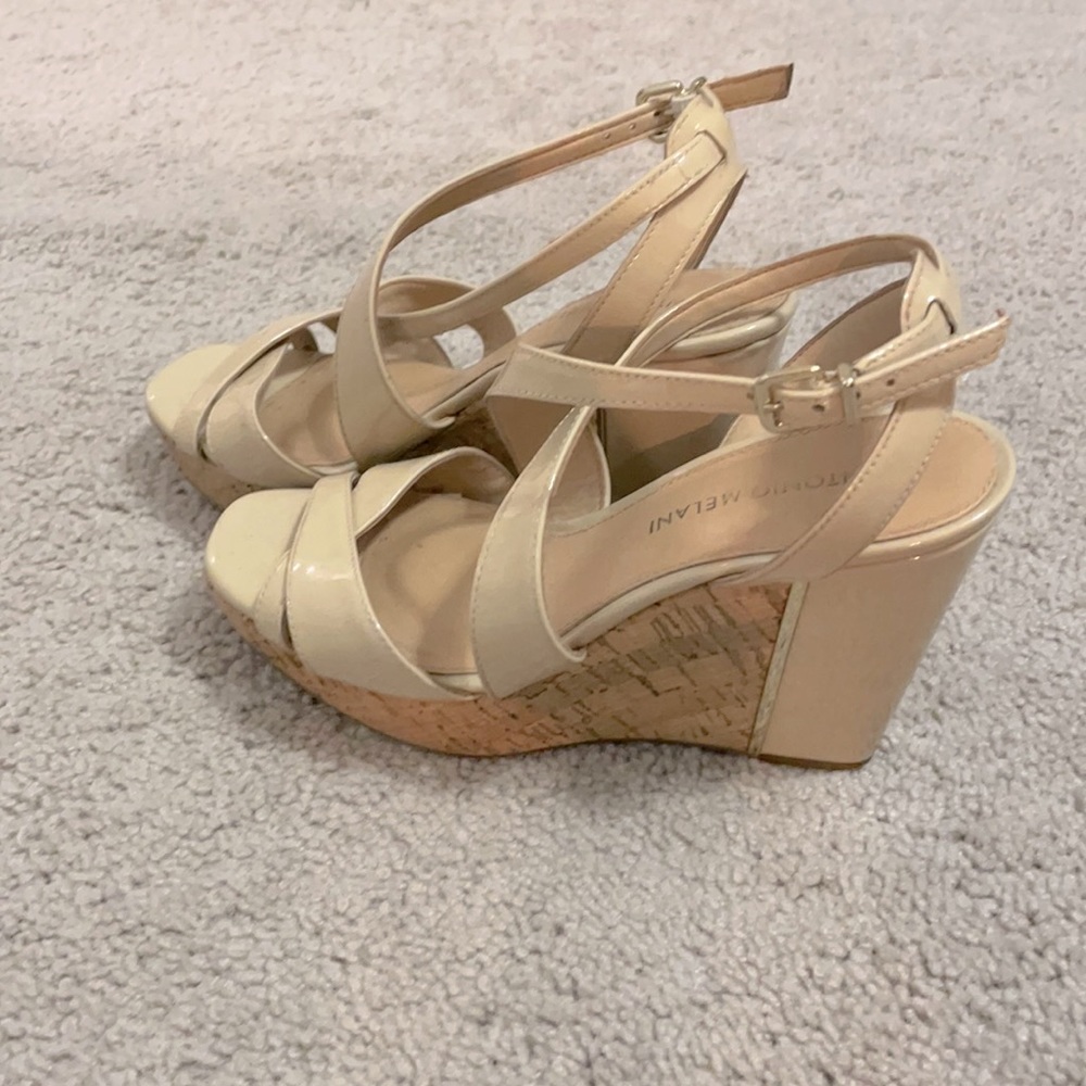 Antonio Melanie Wedges